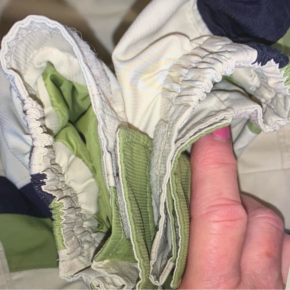 Columbia Coat, with Hood, Youth Size 10/12, Green and Ivory - Picture 14 of 16